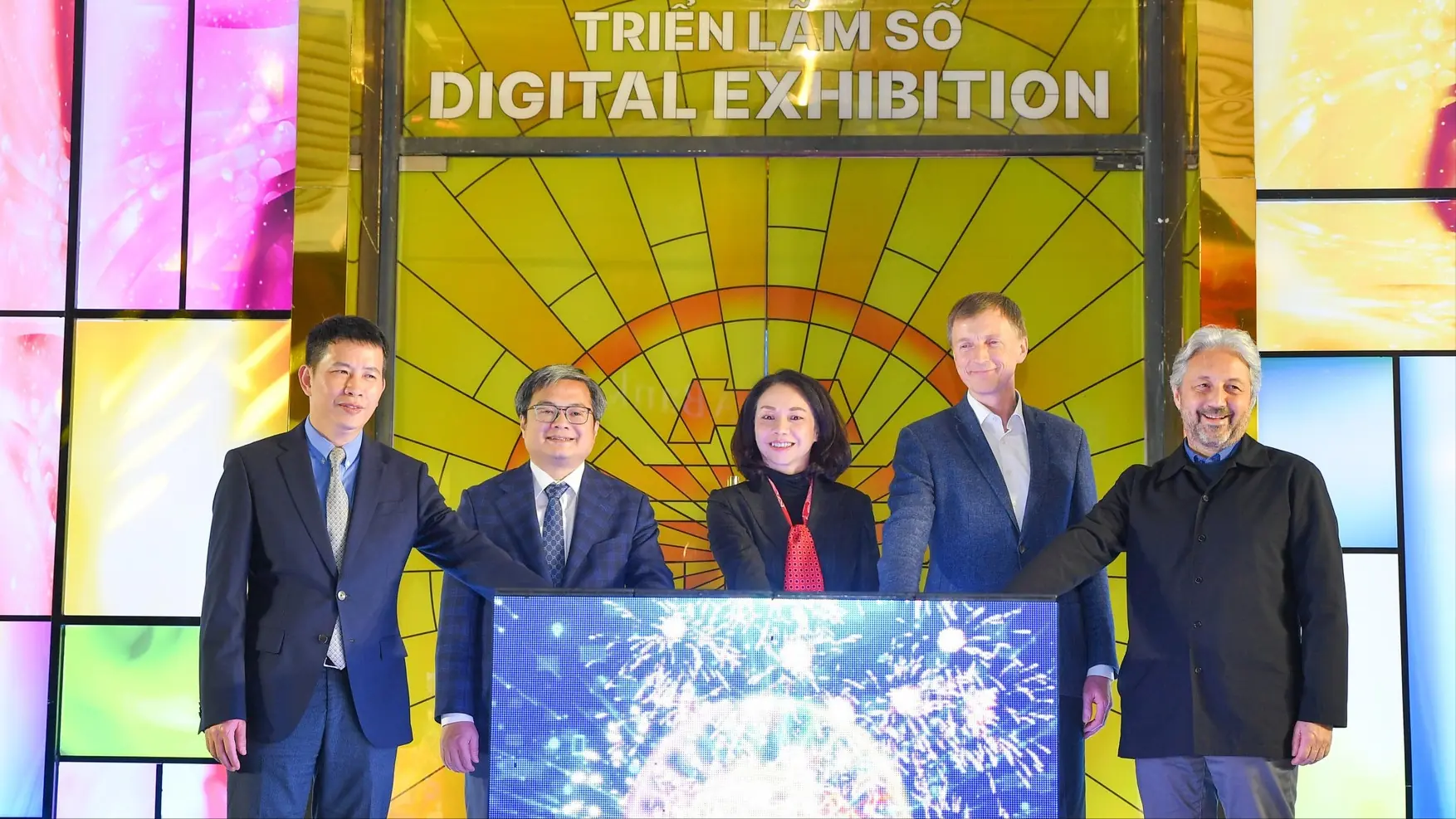 Ra mắt Triển lãm số 'Hà Nội rạng rỡ - Ánh sáng và di sản'